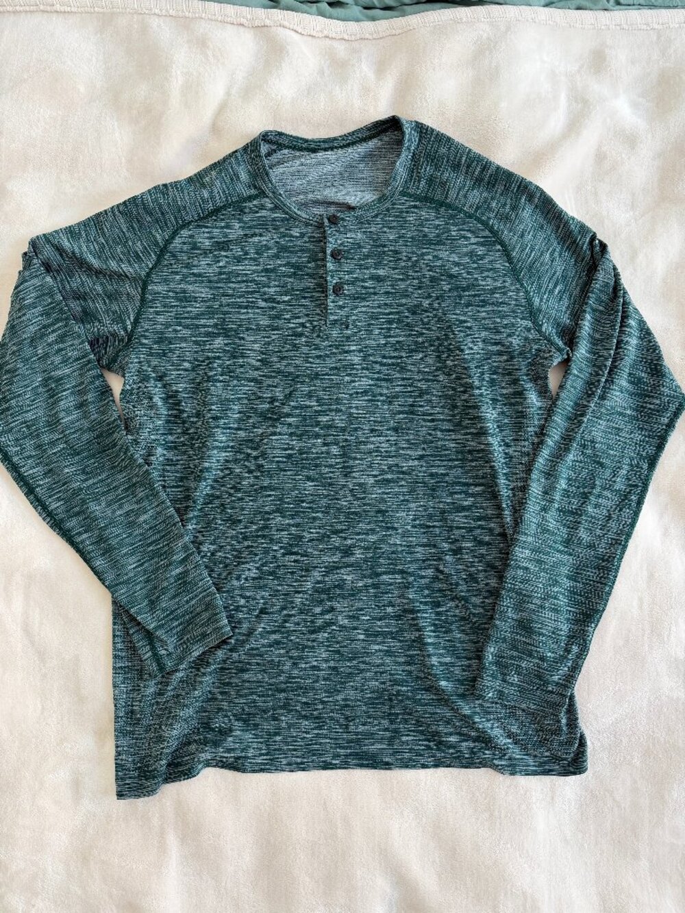 Lululemon Mens XL Green Heather Long Sleeve Henley Shirt Running Activewear